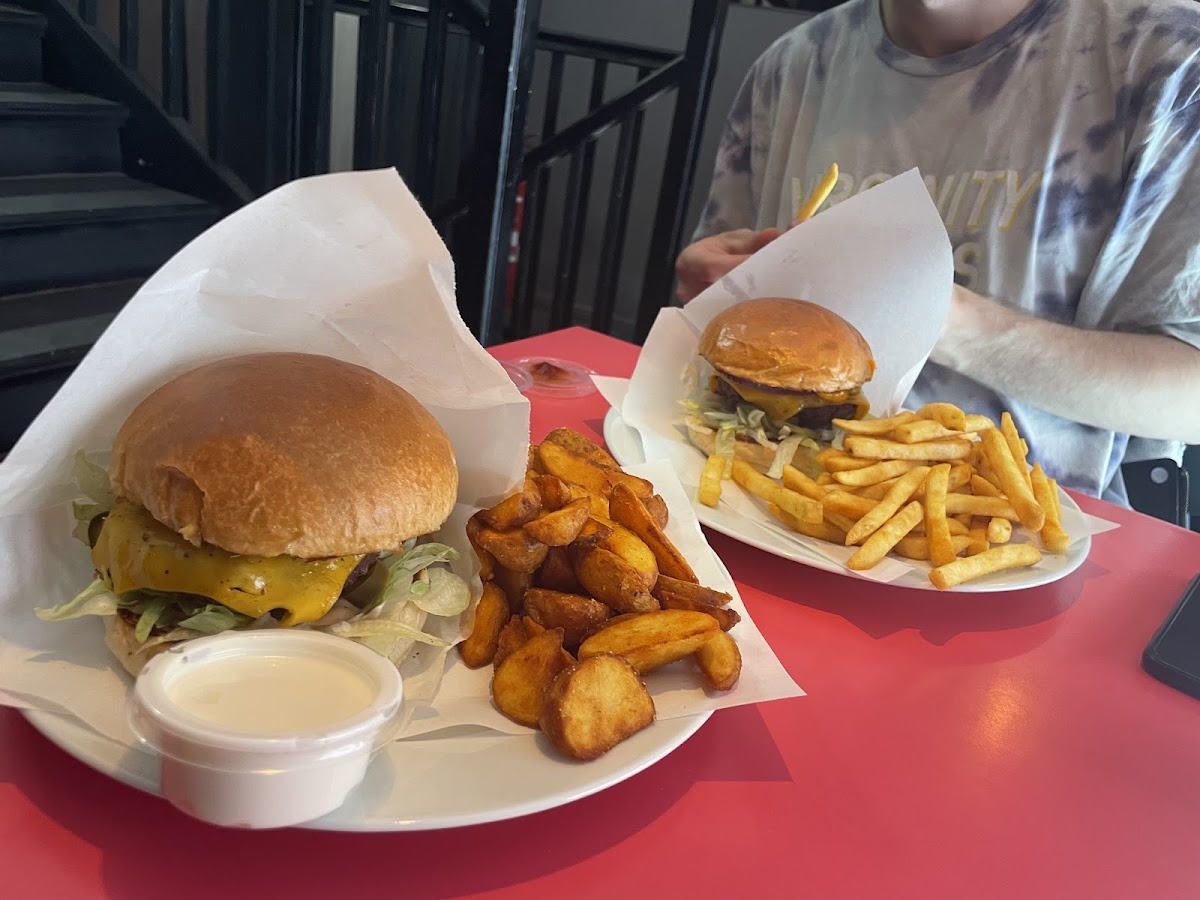 Burgercrew 'homemade Burger Grill'-4